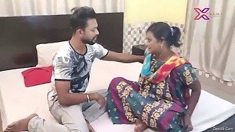 Big-Natured Indian Mature Woman Gets Fucked Doggy Style