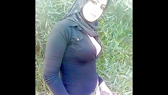 Amatör Türbanlı Türk, Arap Ve Asyalı Bebeklerin Karışımı Fotoğraf 7'De