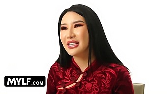 アジアの美女、スキ・シンは、mylf.Comの2022年2月のmylfです。